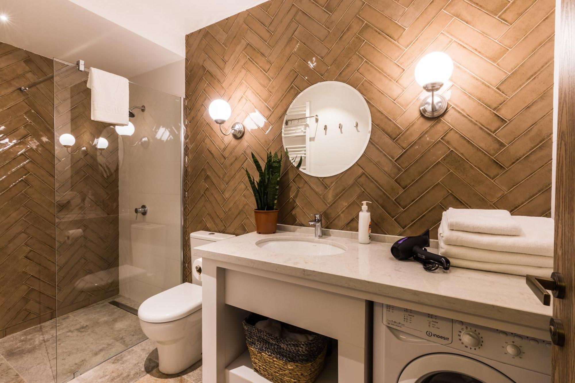 Moma, Contemporary Design At Old Tbilisi. Perfect Location Apartment Ngoại thất bức ảnh