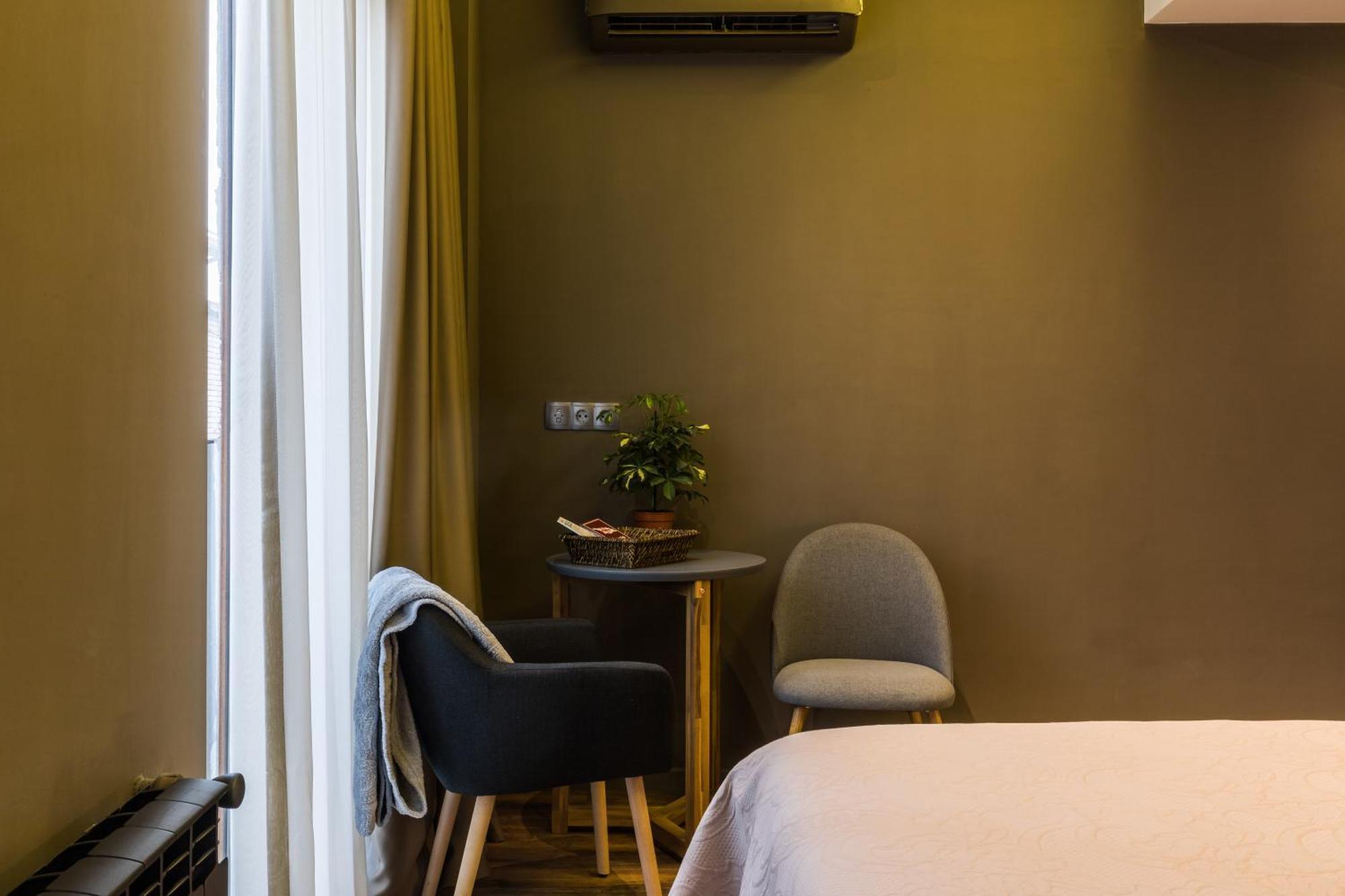 Moma, Contemporary Design At Old Tbilisi. Perfect Location Apartment Ngoại thất bức ảnh