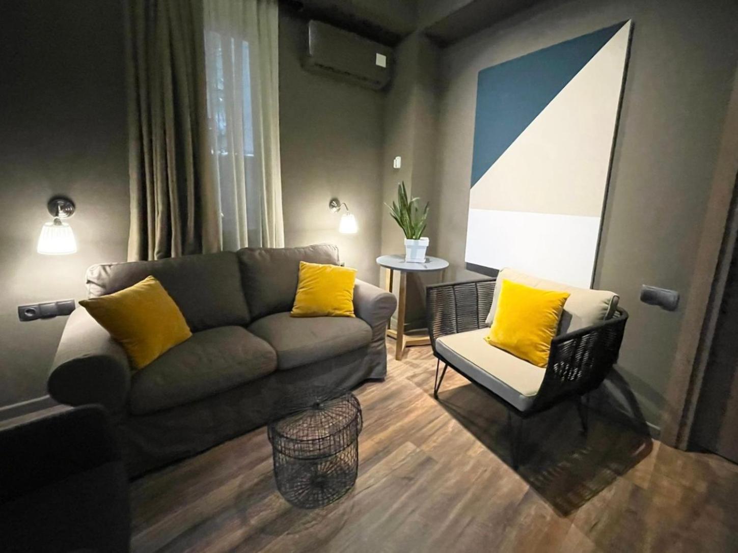 Moma, Contemporary Design At Old Tbilisi. Perfect Location Apartment Ngoại thất bức ảnh